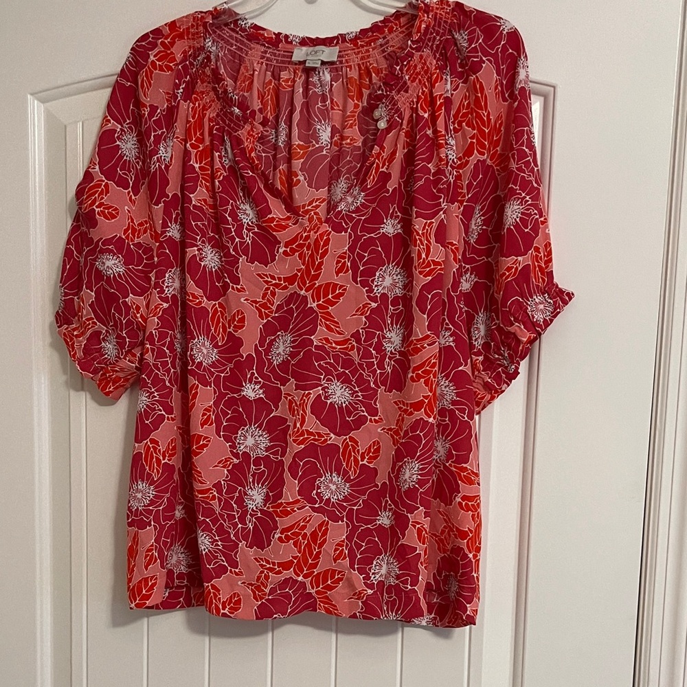 LOFT Floral Red and Pink Women's Top